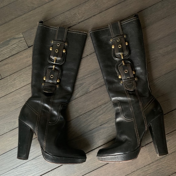 Frye Heidi Black Buckle Leather Zip Heeled Boots - Picture 3 of 15
